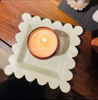 Scalloped square tray