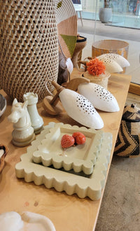 Scalloped square tray