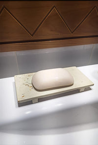 Rectangular pedestal soap dish